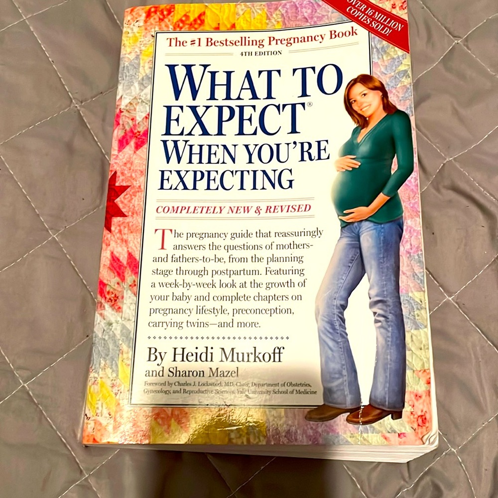 What to expect when you’re expecting book by Heidi Murkoff